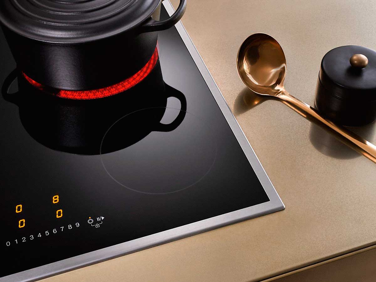 Варочная панель электрическая Miele KM 6520 FR, черный в TehnoAdept