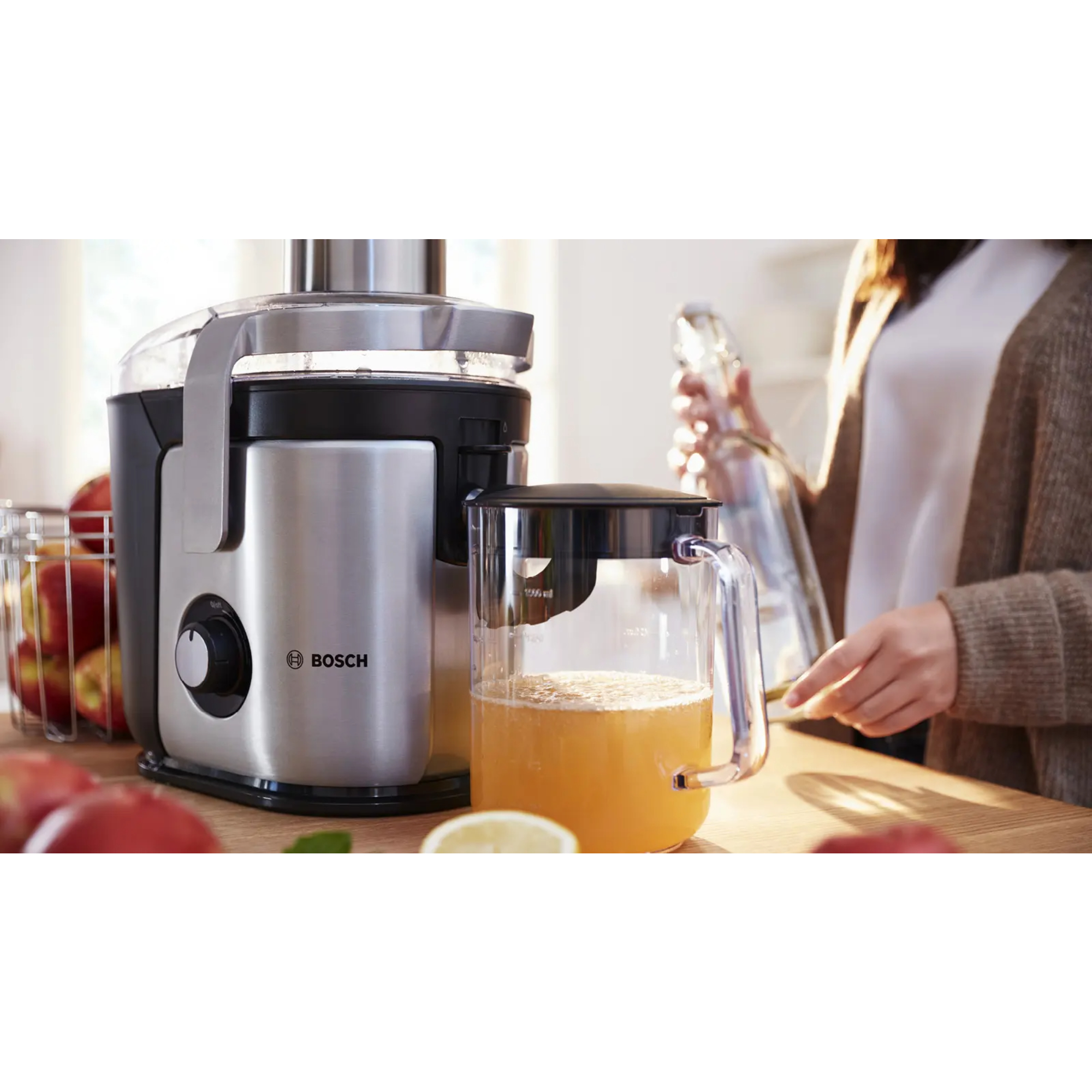 Соковыжималка центробежная Bosch MES4010 в TehnoAdept
