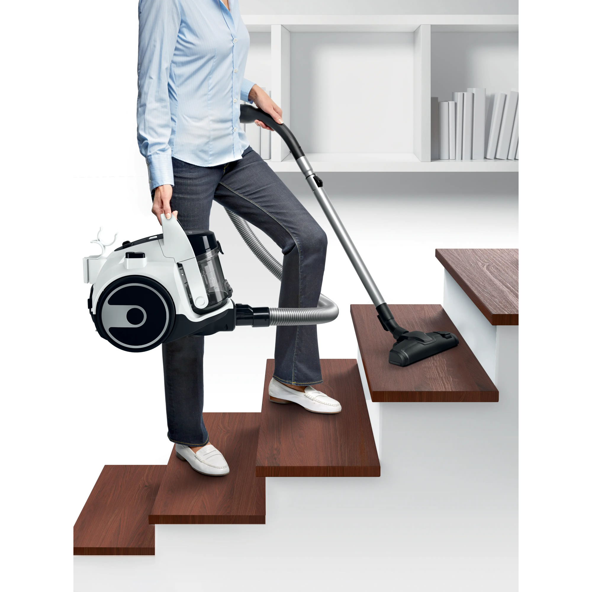 Пылесос Bosch BGS05A222, белый/черный в TehnoAdept
