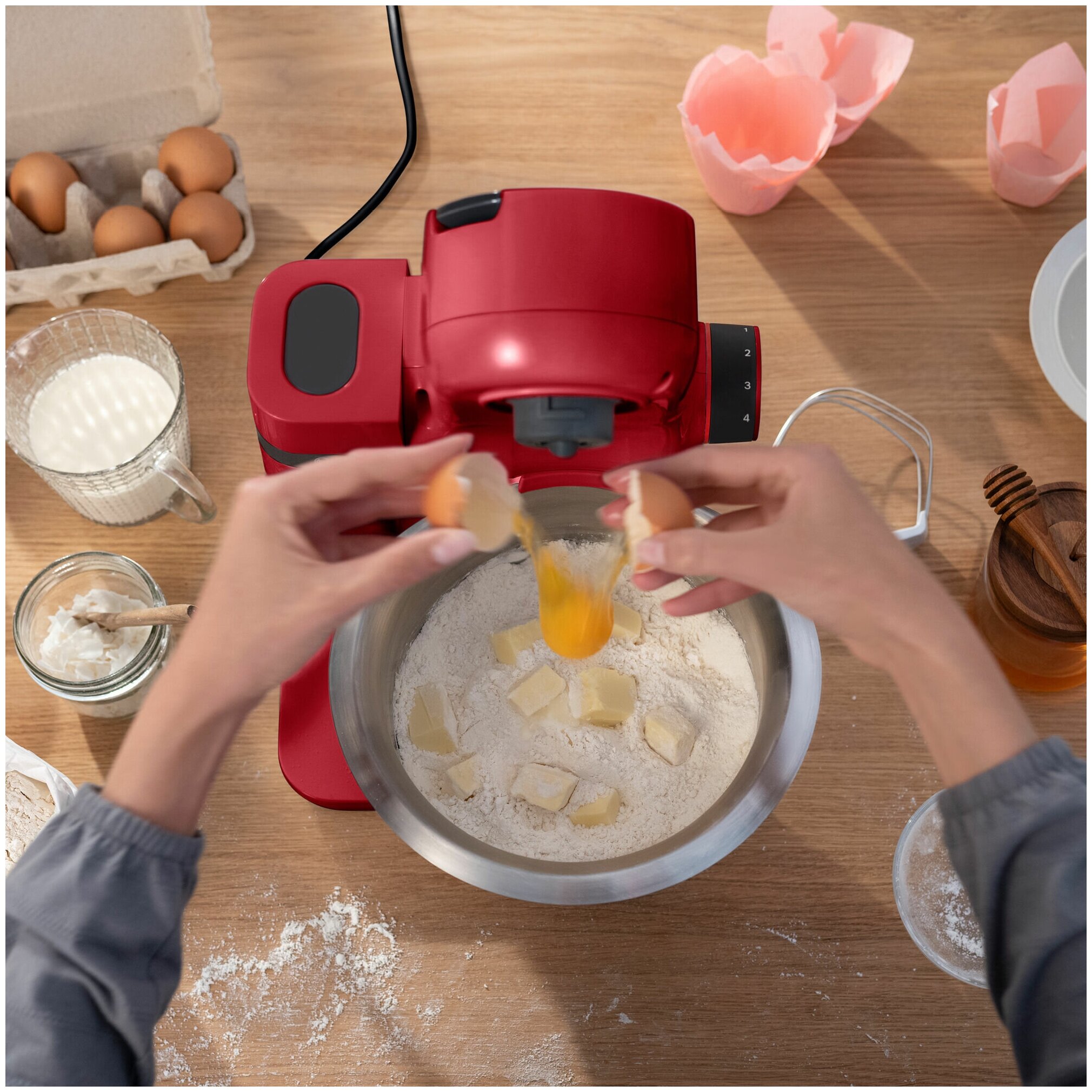 Комбайн кухонный Bosch MUMS2ER01 красный в TehnoAdept