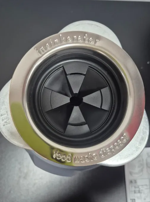 Измельчитель пищевых отходов InSinkErator Evolution Plus 1000 SR в TehnoAdept