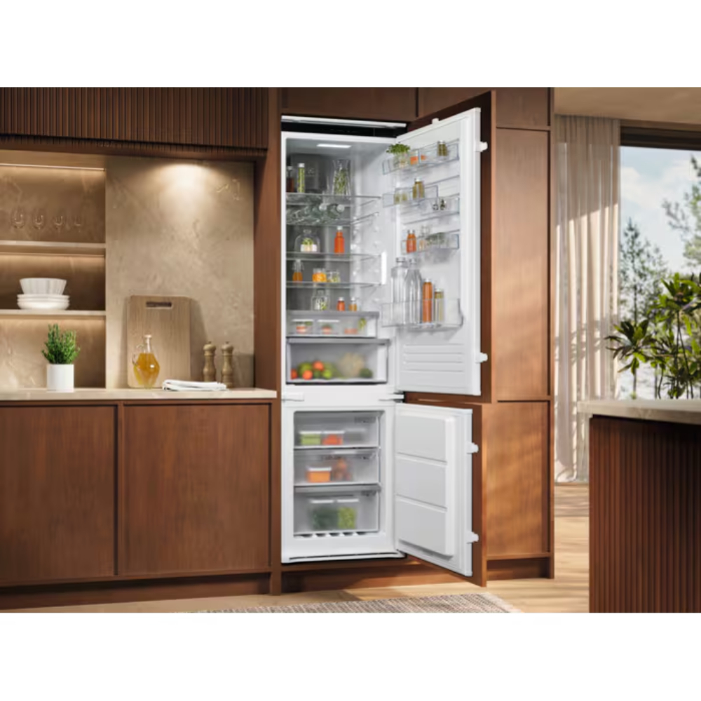 Холодильник встраиваемый Electrolux E6MNCE19S в TehnoAdept