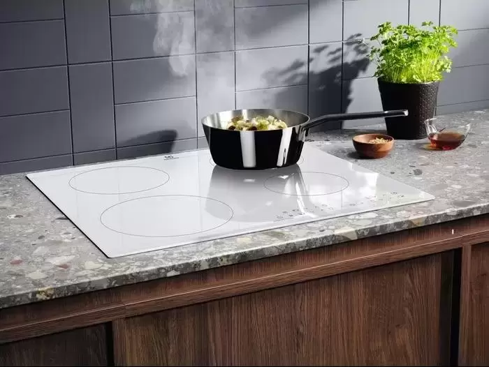 Варочная панель индукционная Electrolux LIR60430BW, белый в TehnoAdept